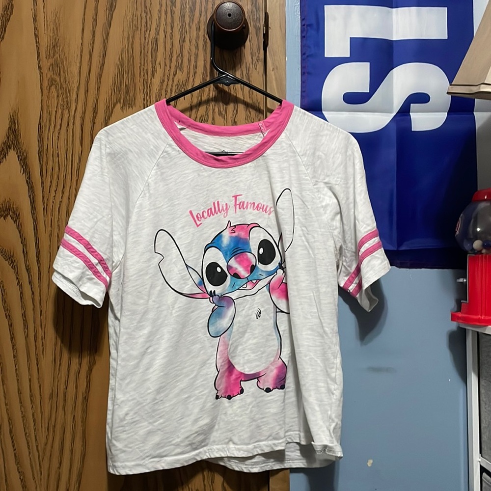White stitch tee shirt